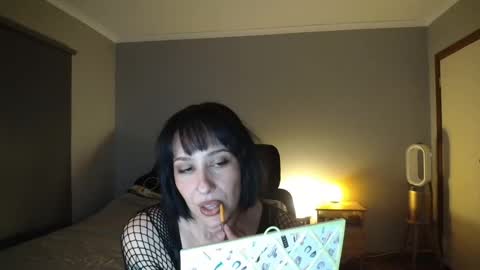 MissCarmilla444 online show from September 15, 3:50 am