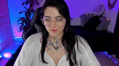 Missy Charlottte.  Hey remember to give me a thumbs up ty online show from January 9, 6:06 am