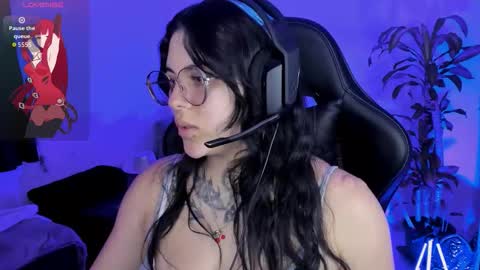 Missy Charlottte.  Hey remember to give me a thumbs up ty online show from November 11, 3:17 am