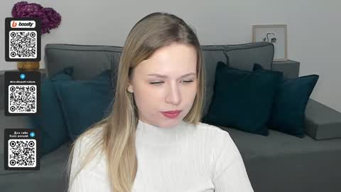 Snapshot of missdariross chatting on December 3, 10:50 am Miss Darina Ross online show from December 3, 10:50 am