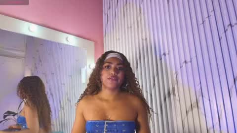 Snapshot of missdionne__curly chatting on September 29, 11:26 am DIONNE online show from September 29, 11:26 am