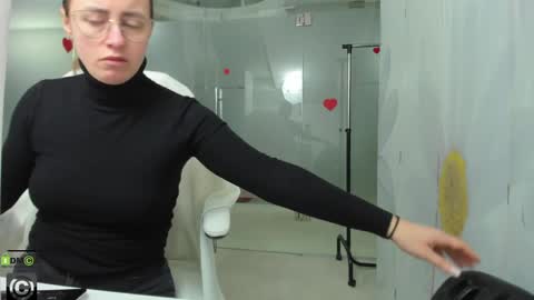 Miss Domina online show from March 31, 2:46 am