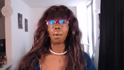 Emilie Diaz online show from February 15, 8:16 pm