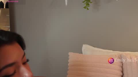 Yuliana online show from February 24, 9:51 am