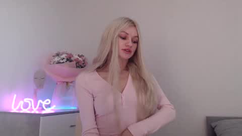 EMMA online show from December 20, 8:23 pm