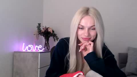 EMMA online show from March 11, 10:09 pm