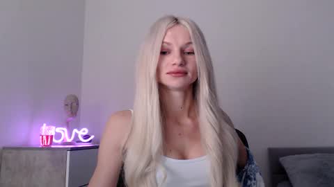 EMMA online show from December 17, 8:26 pm