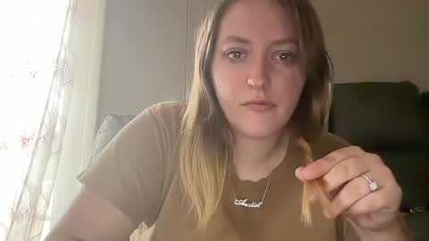 missfantastic0903 online show from May 23, 3:27 pm