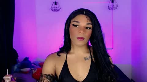 Snapshot of missfer_bigdick chatting on May 6, 1:03 am Fer online show from May 6, 1:03 am
