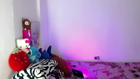 Snapshot of missfer_bigdick chatting on May 21, 6:59 pm Fer online show from May 21, 6:59 pm