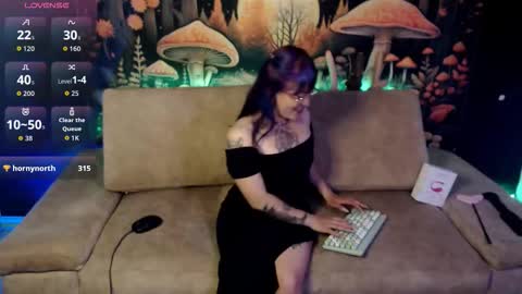 Snapshot of missfungi chatting on September 18, 1:40 am Luna online show from September 18, 1:40 am