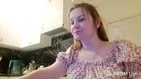 Snapshot of missis_laura chatting on February 17, 9:10 pm missis_laura online show from February 17, 9:10 pm