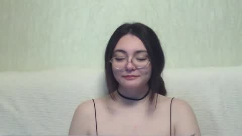 Snapshot of missis_mona chatting on January 4, 8:06 am missis mona online show from January 4, 8:06 am