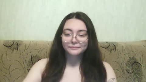 Snapshot of missis_mona chatting on February 14, 8:05 pm missis mona online show from February 14, 8:05 pm