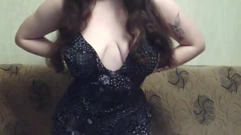 missis mona online show from May 14, 11:44 pm