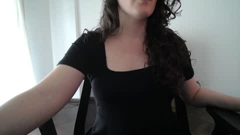 Ivana online show from December 5, 5:39 pm