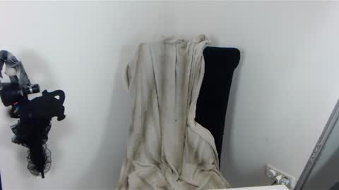 Snapshot of missjenny7 chatting on December 12, 5:04 pm MissJenny7 online show from December 12, 5:04 pm