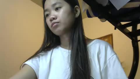 Snapshot of missjona08 chatting on December 22, 5:21 pm Jona online show from December 22, 5:21 pm