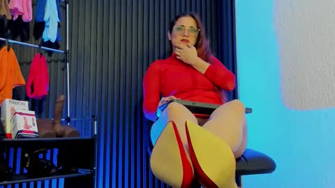 misskathyfox online show from November 22, 7:35 pm