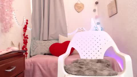   online show from January 22, 8:17 pm