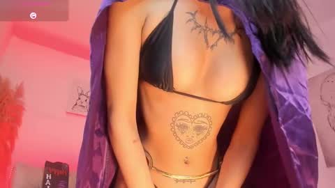 Linda  online show from October 29, 9:27 pm