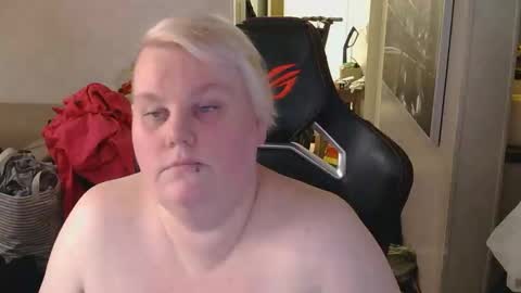 misslj90 online show from April 15, 8:20 pm