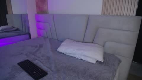 Miss Loise online show from November 15, 3:15 am