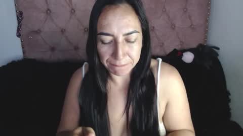 luccy online show from April 12, 12:10 pm