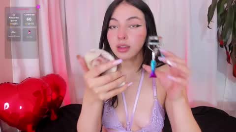 Snapshot of misslynn_ chatting on February 15, 4:14 am i am lyn online show from February 15, 4:14 am