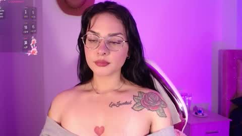 missmariana_ online show from March 17, 11:30 pm