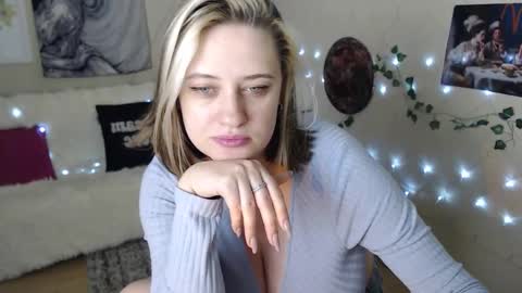 Snapshot of missmelons_ chatting on January 29, 3:26 pm Li  online show from January 29, 3:26 pm