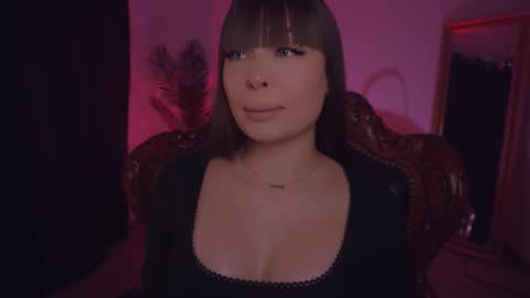 LUXXANDRA online show from February 25, 5:19 am