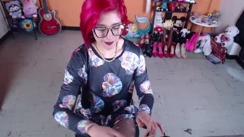 Miss Mia online show from February 1, 4:54 pm