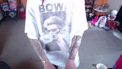 Miss Mia online show from February 2, 4:00 pm