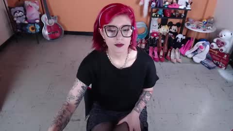 Miss Mia online show from February 5, 4:36 pm