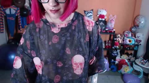 Miss Mia online show from October 10, 3:00 pm