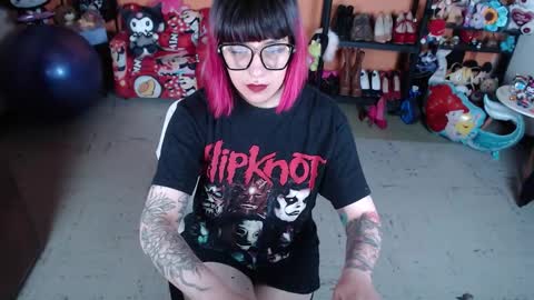 Miss Mia online show from November 24, 9:53 am