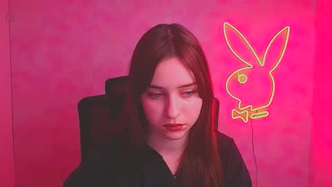 Mia online show from November 13, 7:57 pm