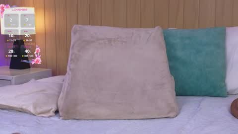 Emma Rivera online show from December 19, 3:51 am