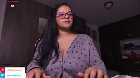 MissMoon online show from October 29, 1:19 am