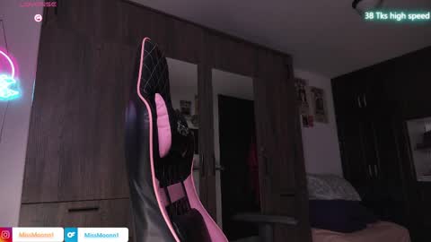 MissMoon online show from March 28, 6:07 pm