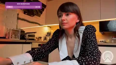 Snapshot of missnatasha5 chatting on January 6, 12:27 am Miss Natasha online show from January 6, 12:27 am