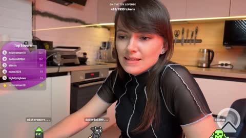 Snapshot of missnatasha5 chatting on January 17, 12:42 am Miss Natasha online show from January 17, 12:42 am