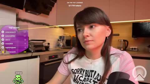 Snapshot of missnatasha5 chatting on January 19, 10:17 pm Miss Natasha online show from January 19, 10:17 pm