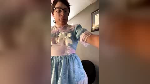 Nicole Smith online show from July 19, 10:13 pm
