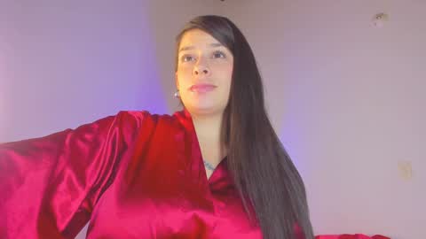 Snapshot of misspaulag chatting on January 27, 12:01 am misspaulag online show from January 27, 12:01 am
