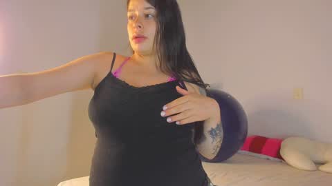 Snapshot of misspaulag chatting on February 4, 2:07 am misspaulag online show from February 4, 2:07 am