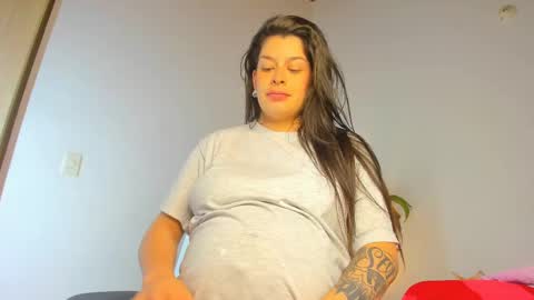 Snapshot of misspaulag chatting on February 10, 5:36 am misspaulag online show from February 10, 5:36 am