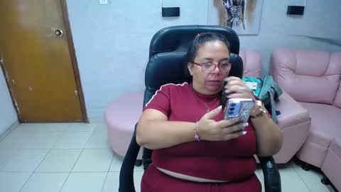 Penelope online show from November 22, 12:15 pm