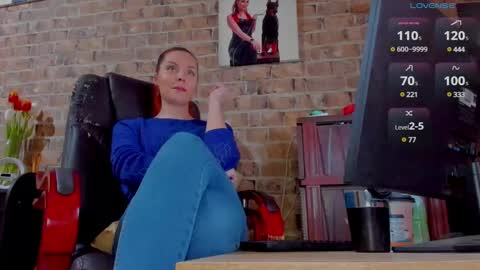 Miss Venus online show from March 12, 7:35 am